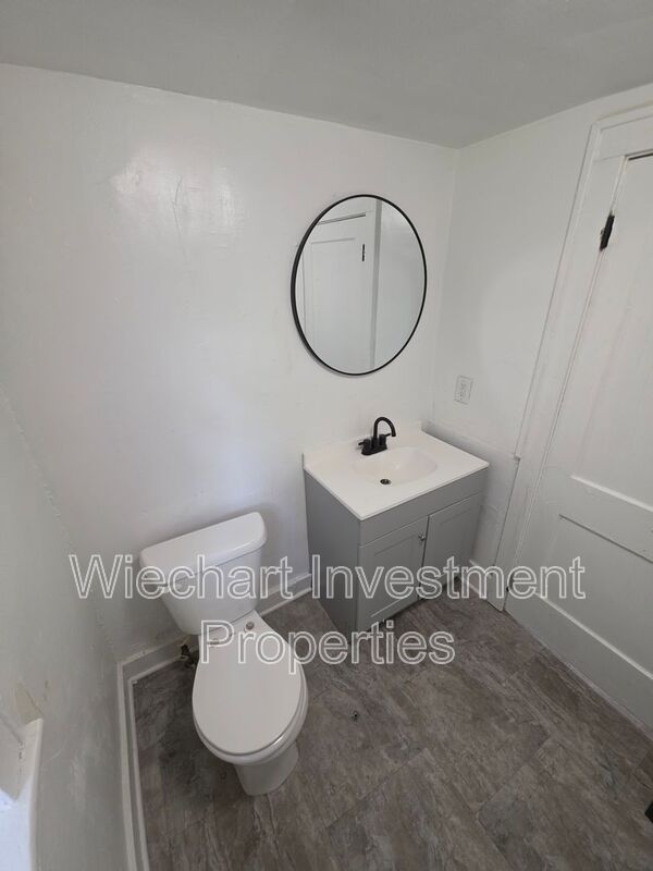 905 W Wayne St – photo 5