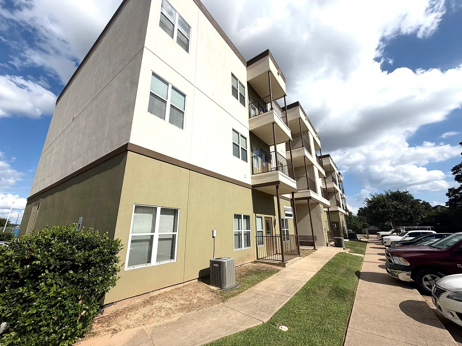 City Center Apartment Homes – photo 2