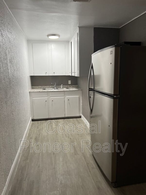 7026 Washington St – photo 5