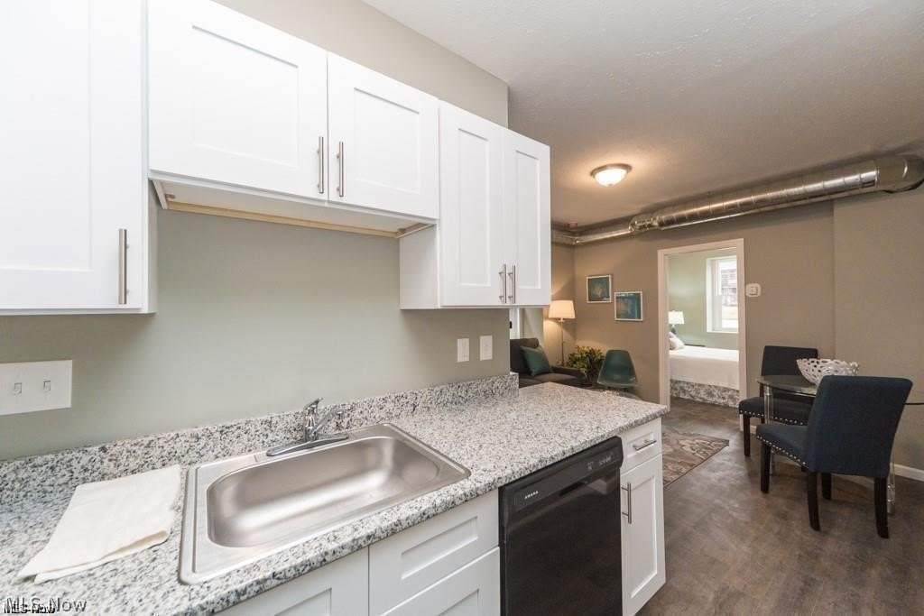 14814 Clifton Blvd #201 – photo 4