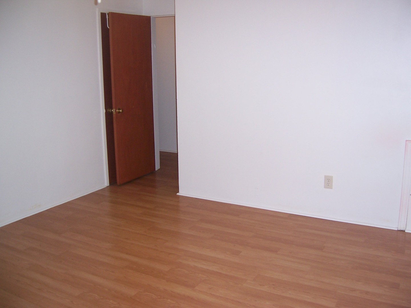 2355 Eldridge St unit 2B – photo 3