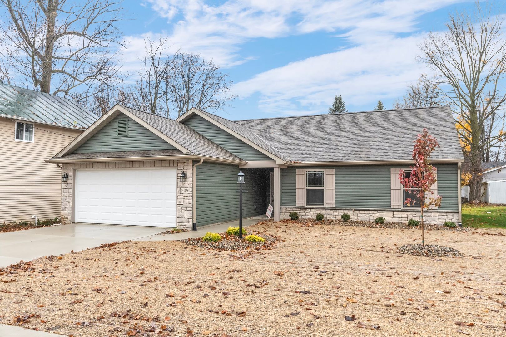 305 Toledo St – photo 2