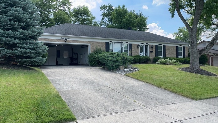 811 Kenbrook Dr – photo 3