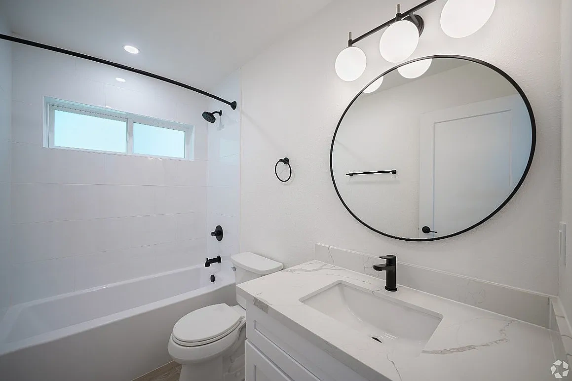 2124 Parker – photo 5