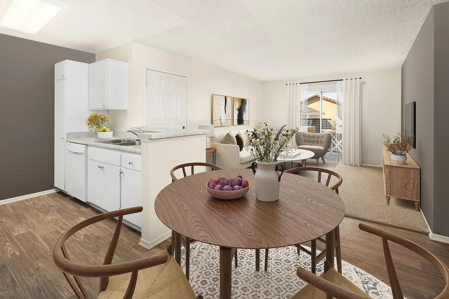 Somerset Apartments – photo 4