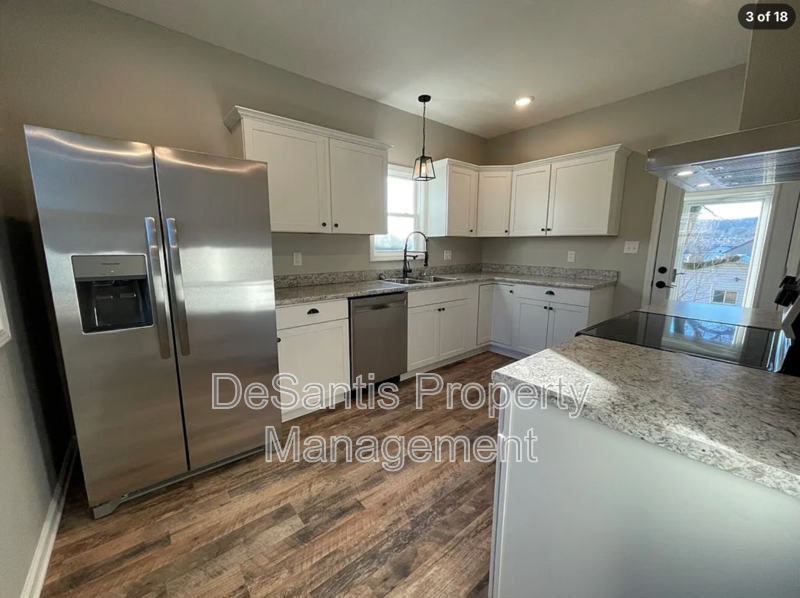 641 1st Ave – photo 3