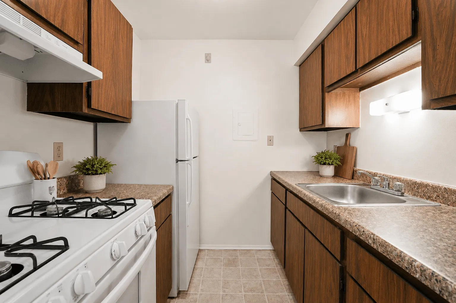 Rivers Edge Apartments – photo 3