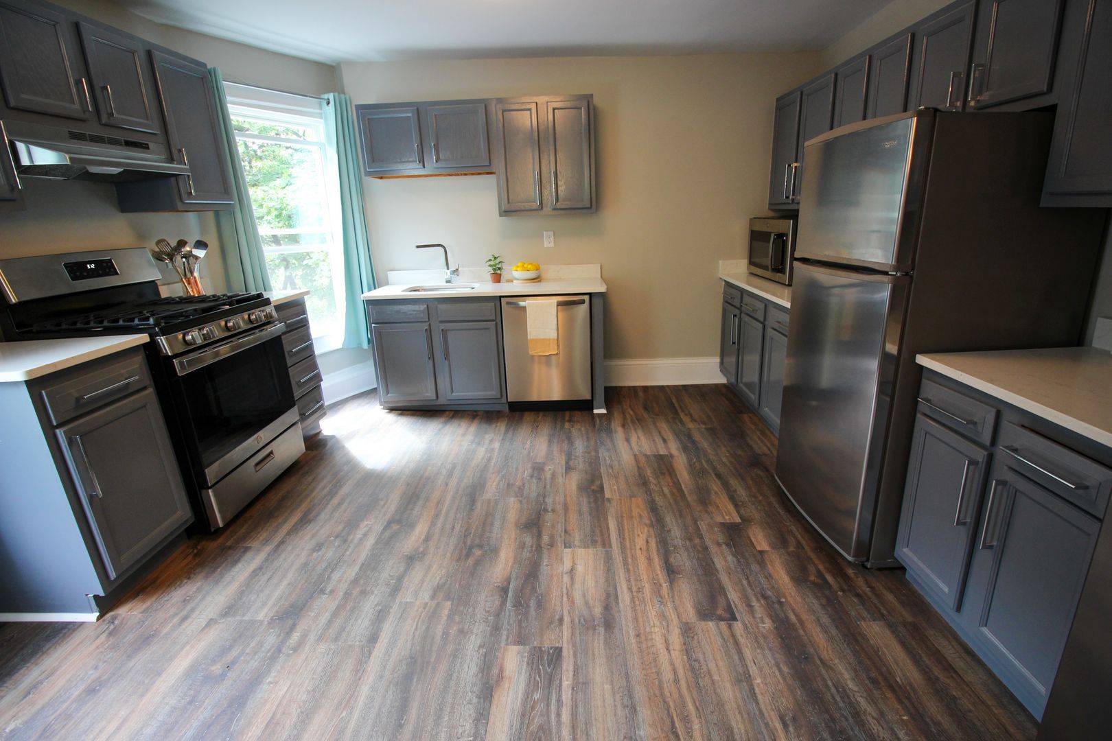 522 Stewart Ave unit 528-2 – photo 3