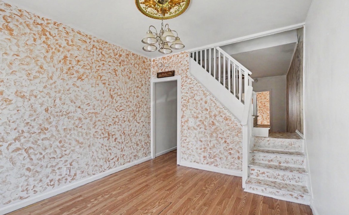1105 Green St – photo 2