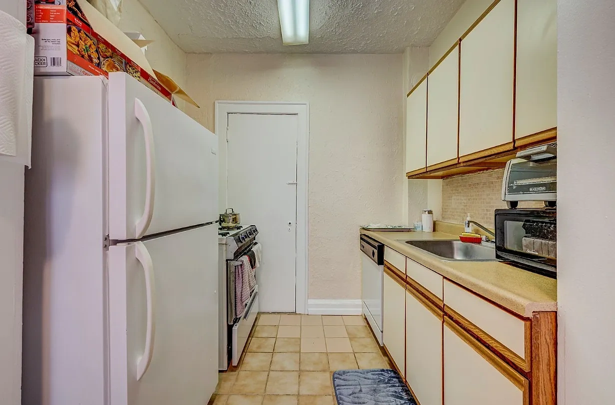 Heights Apartments on Overlook – photo 2