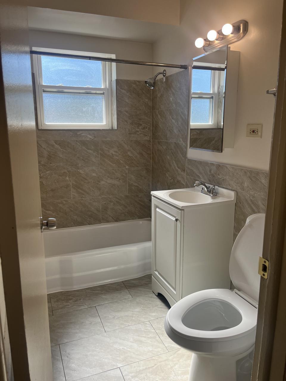 13604 S Wentworth Ave – photo 3