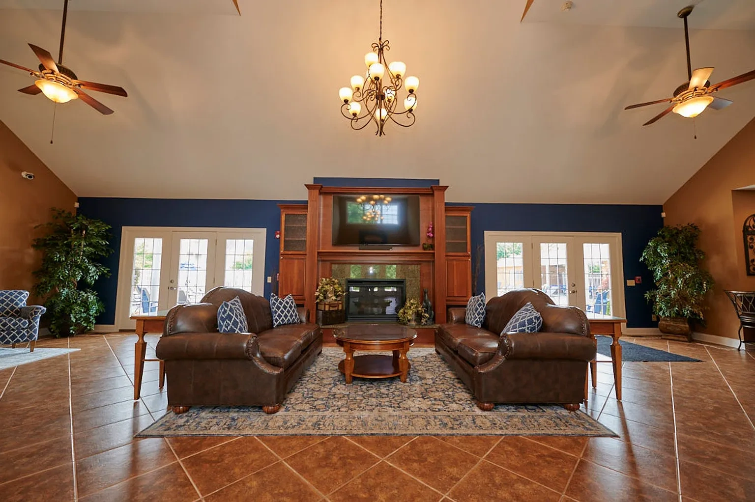 Waterford Village Apartments – photo 1