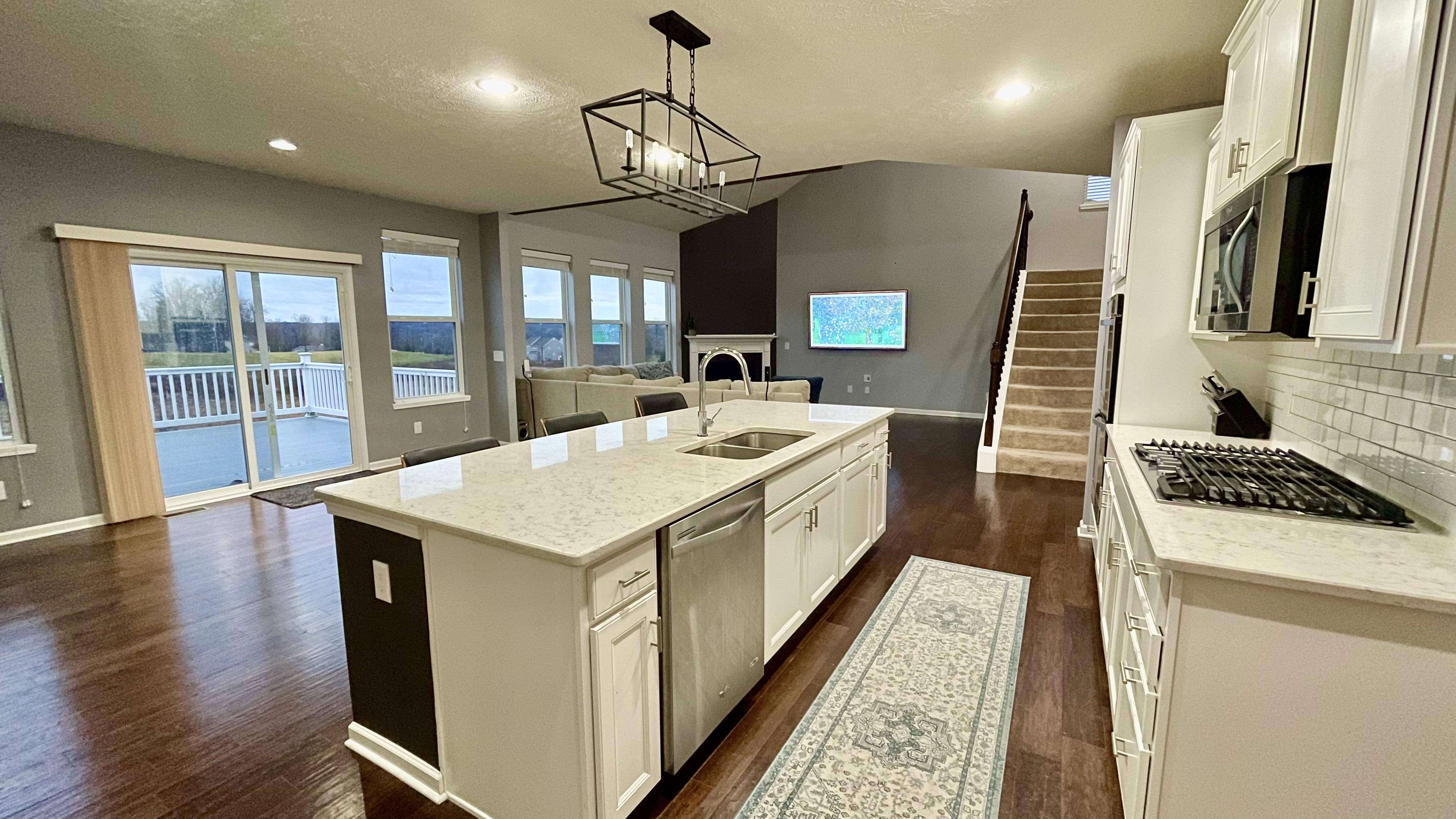 2038 Fieldcrest Ln – photo 3
