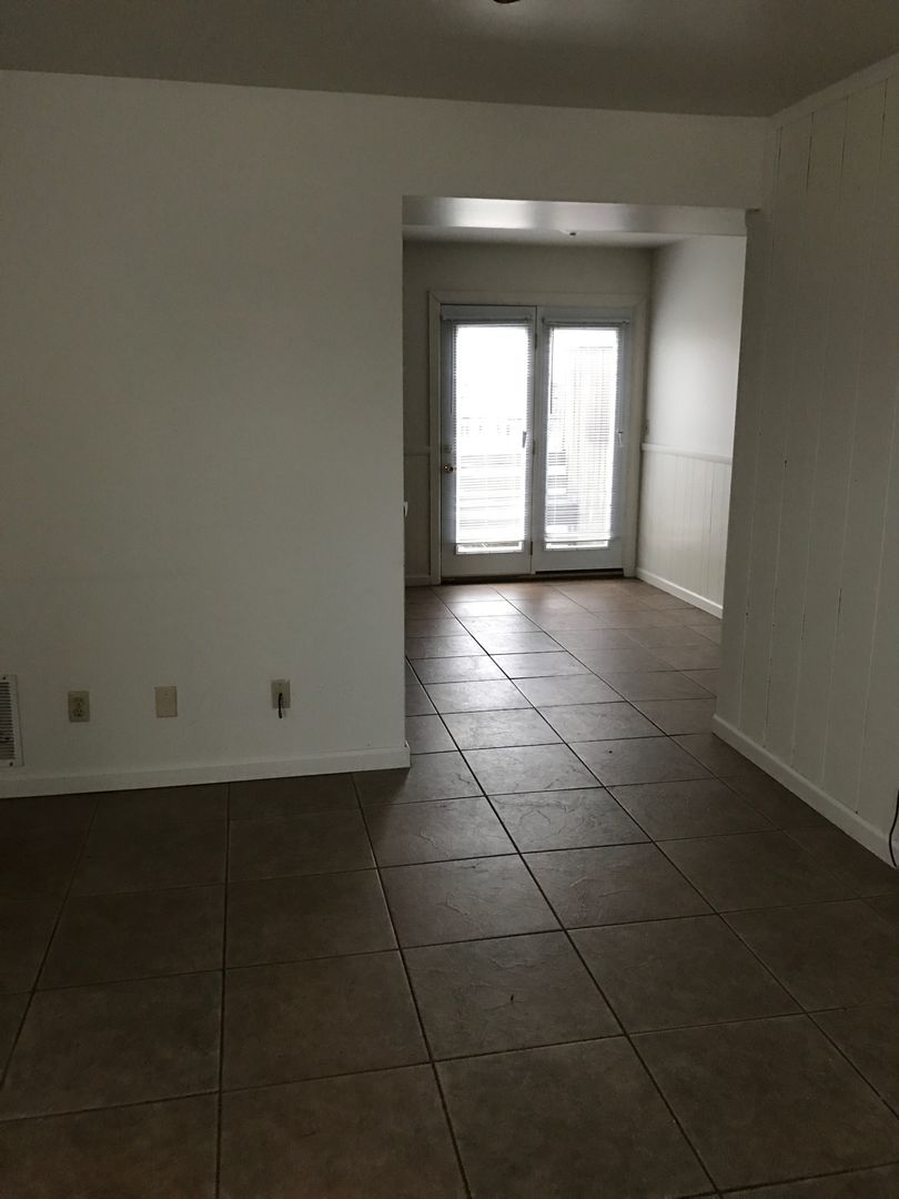 513 S Beveridge St unit 2 – photo 3