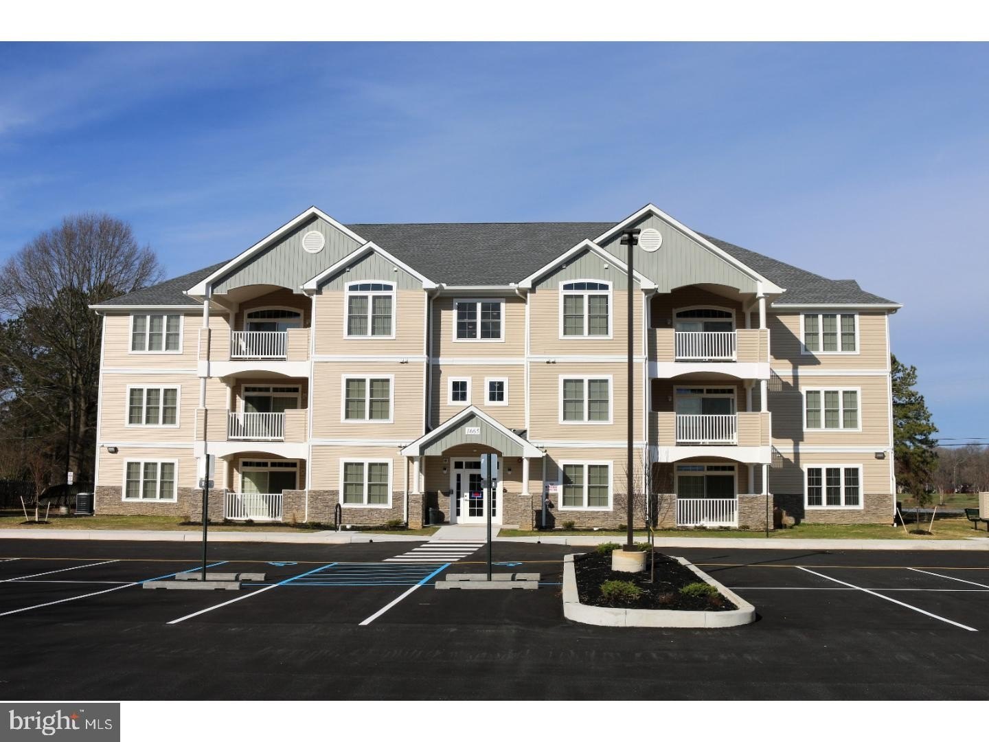 1665 Kenton Rd #101 – photo 1
