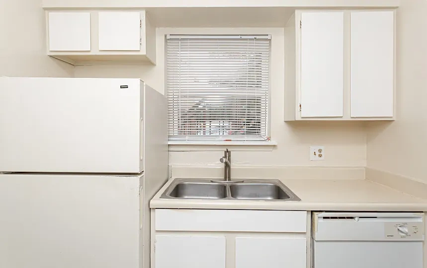 Cedarwood Apartments – photo 4