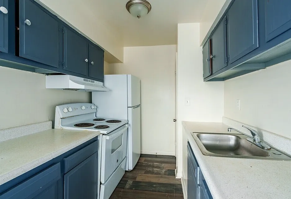 Harrison Court – photo 2