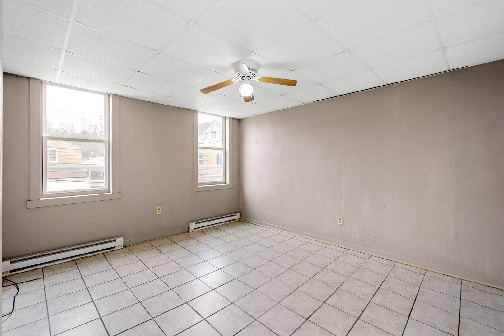 123 Shingiss St unit 121 Shingiss- 2nd Fl – photo 3