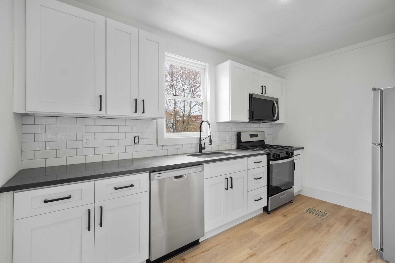 1111 McNeilly Ave unit 1111 McNeilly Avenue – photo 1