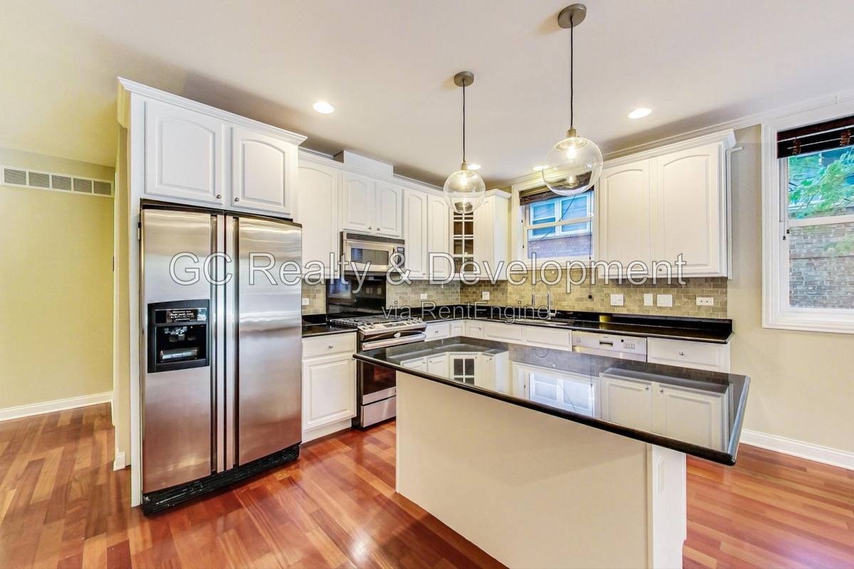 4610 N Ashland Ave unit 1N – photo 2