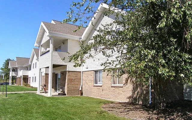 Highland Park Apartments – photo 2