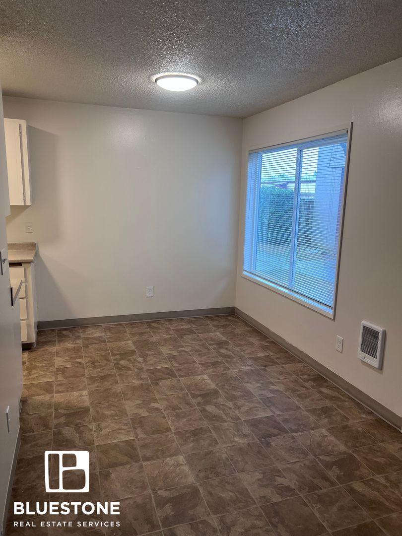 7911 SE King Rd unit 50 – photo 4