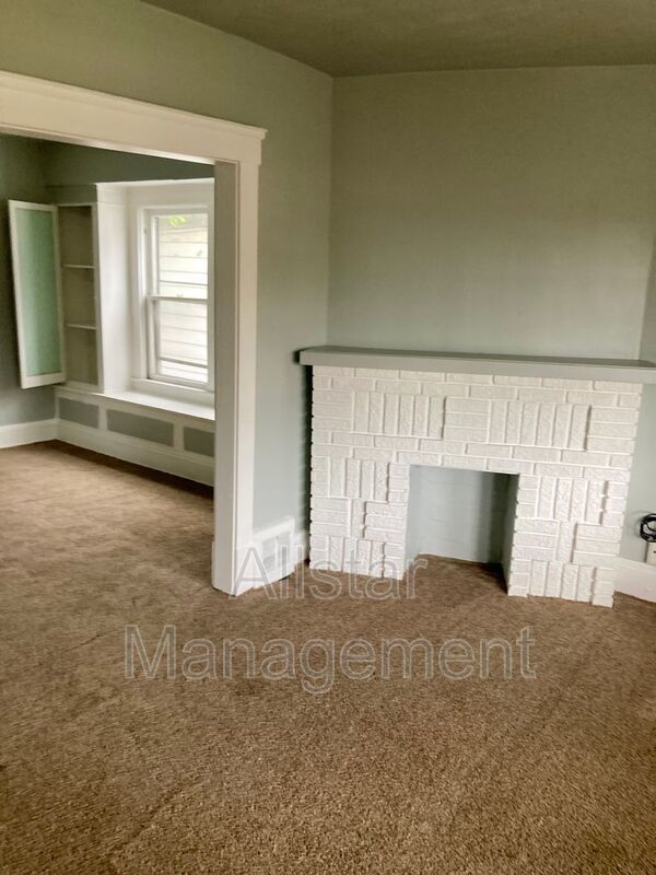 1005 E 140th St – photo 4