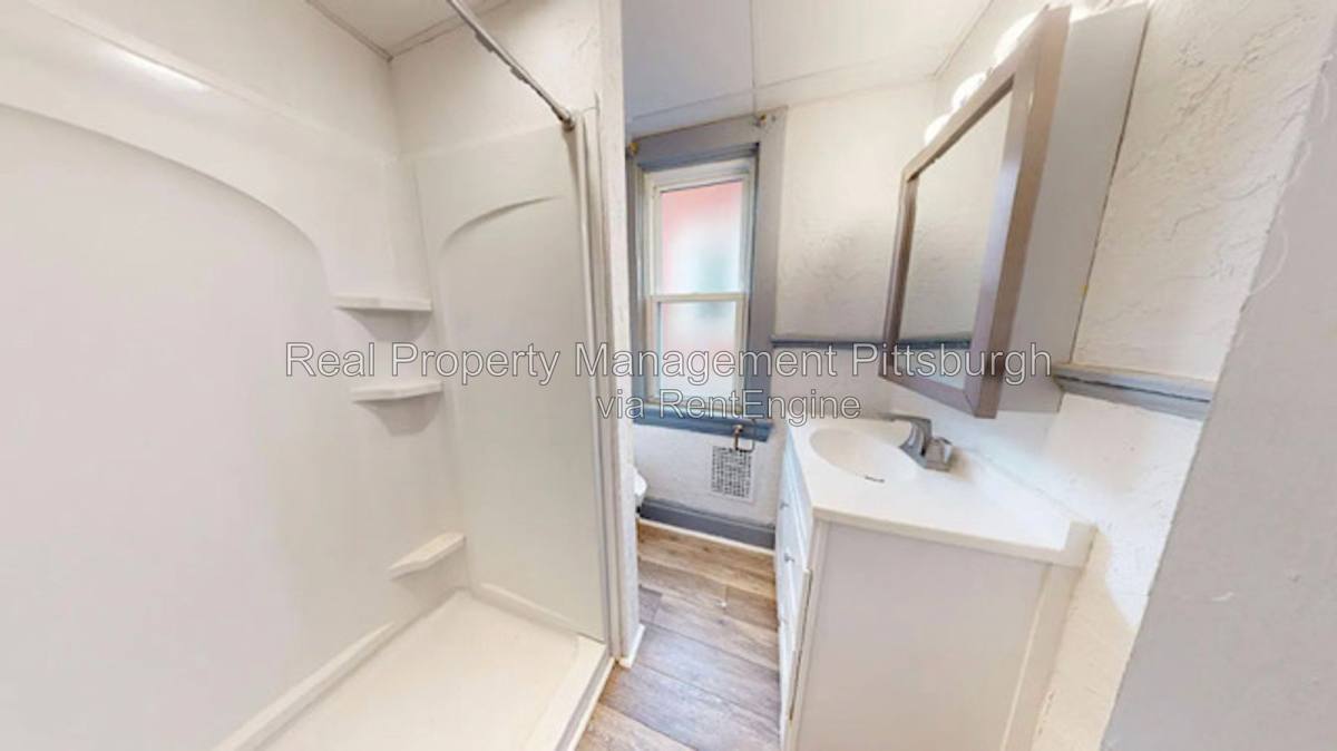 1217 McNeilly Ave unit 2 – photo 3