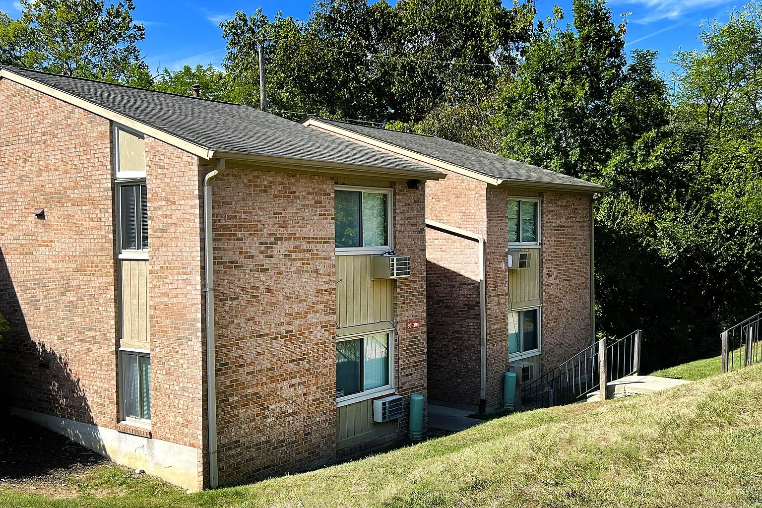 Twin Gables Apartments – photo 4