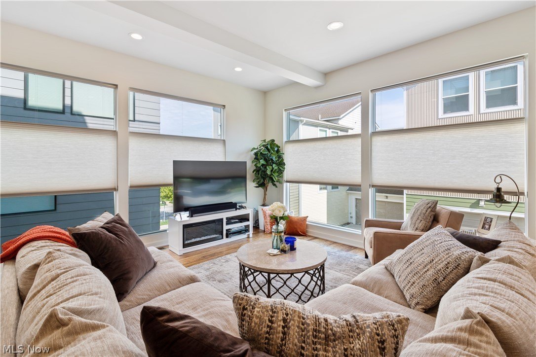 706 University Ct – photo 5