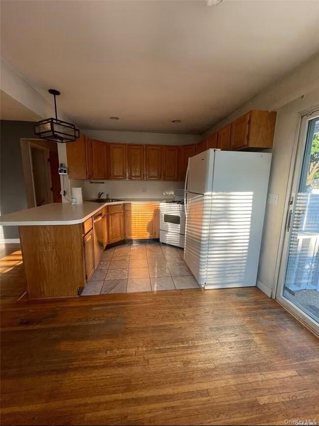 11 Ida Ave – photo 2