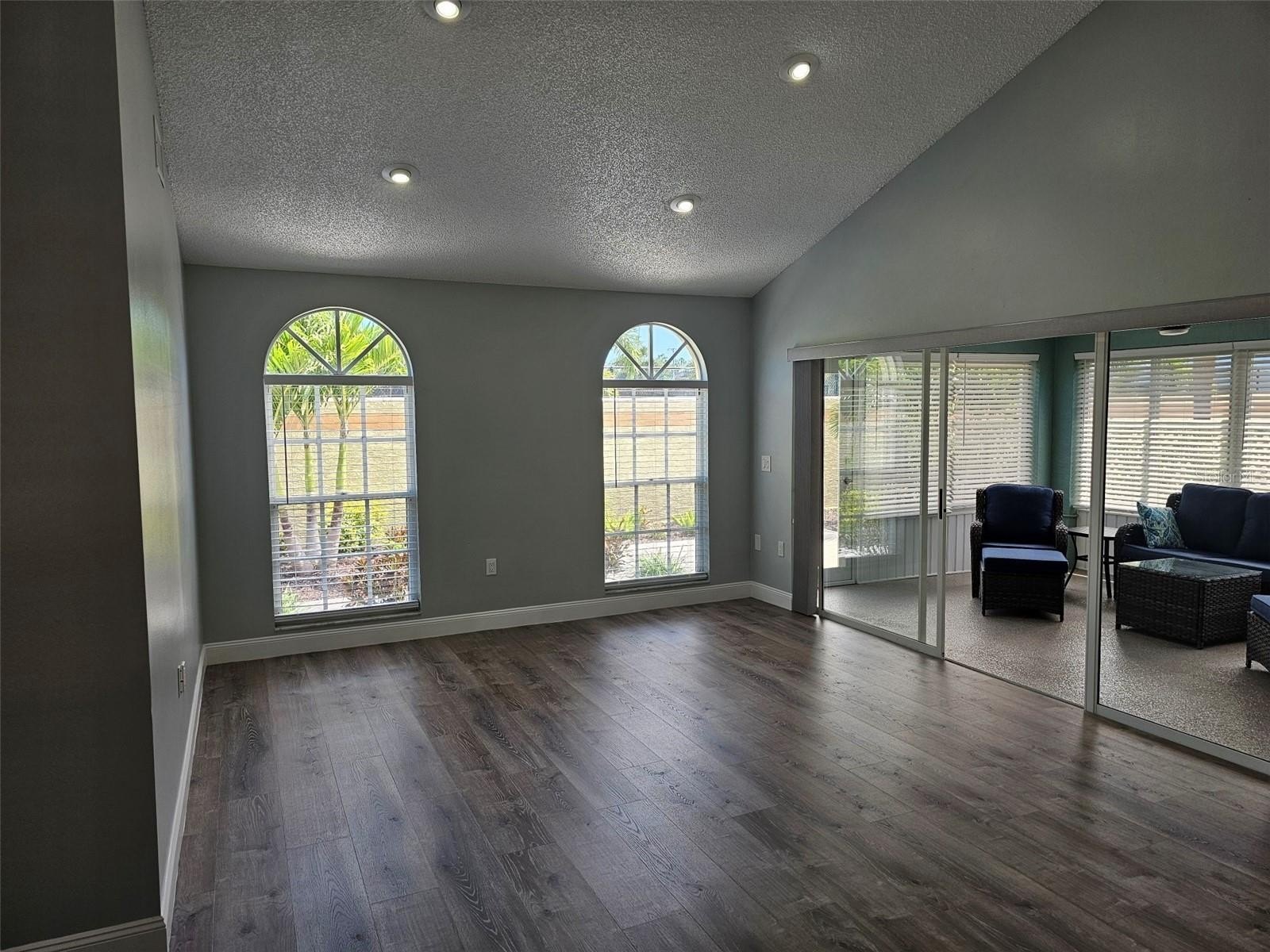 3625 57th Ave Dr W – photo 3