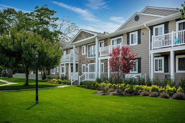 Fairfield Creekside At Patchogue Village – photo 4