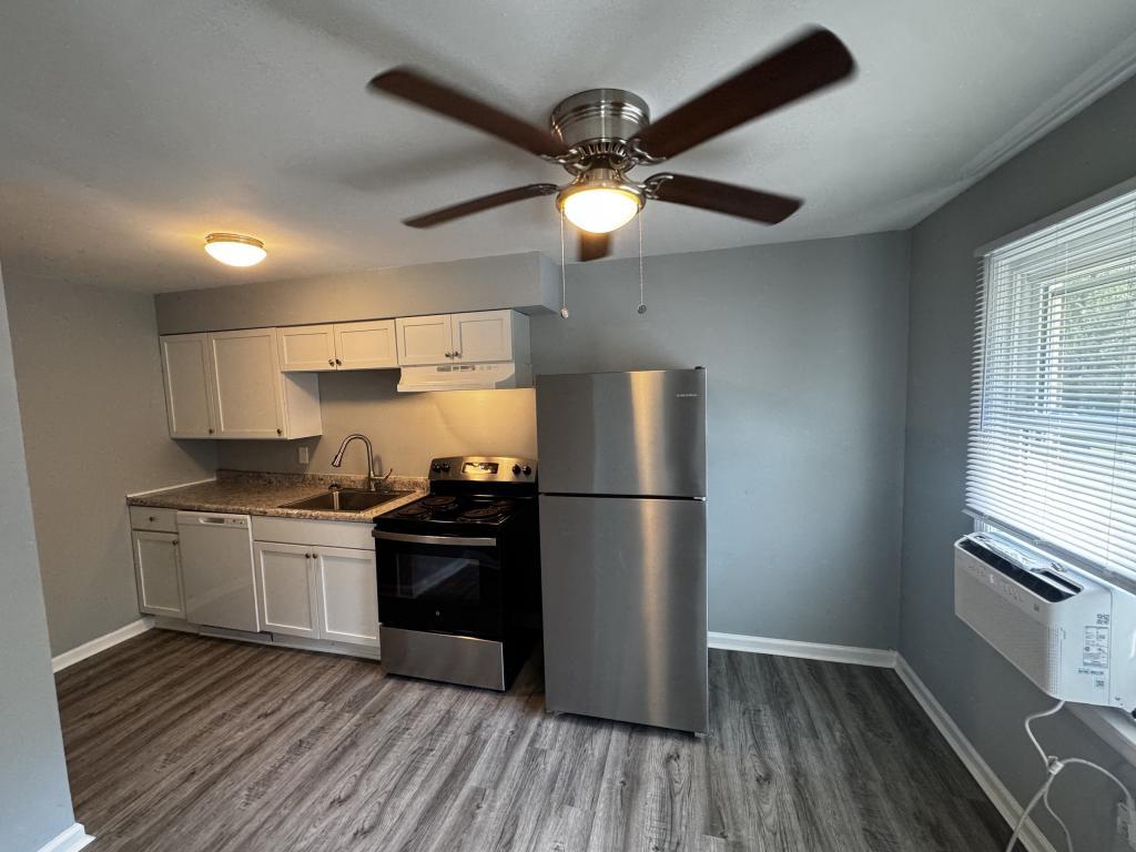 2085 Cosmos Dr – photo 1
