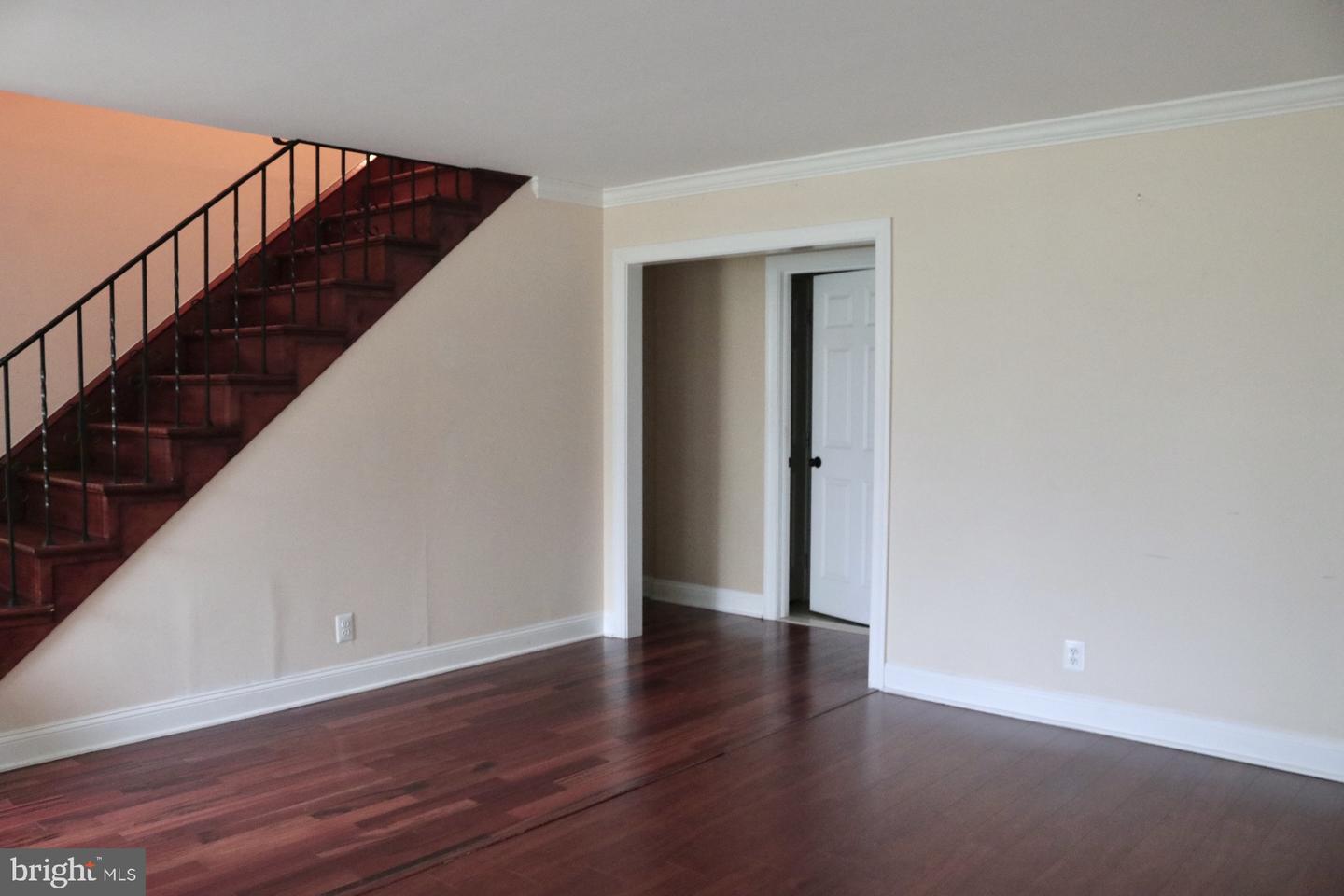 102 E Main St – photo 5
