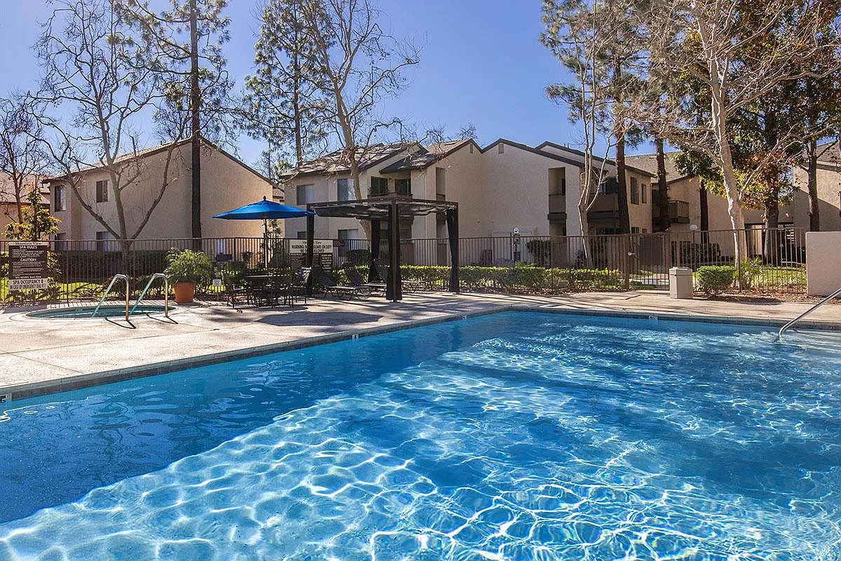 Mountain View Apartment Homes – photo 3