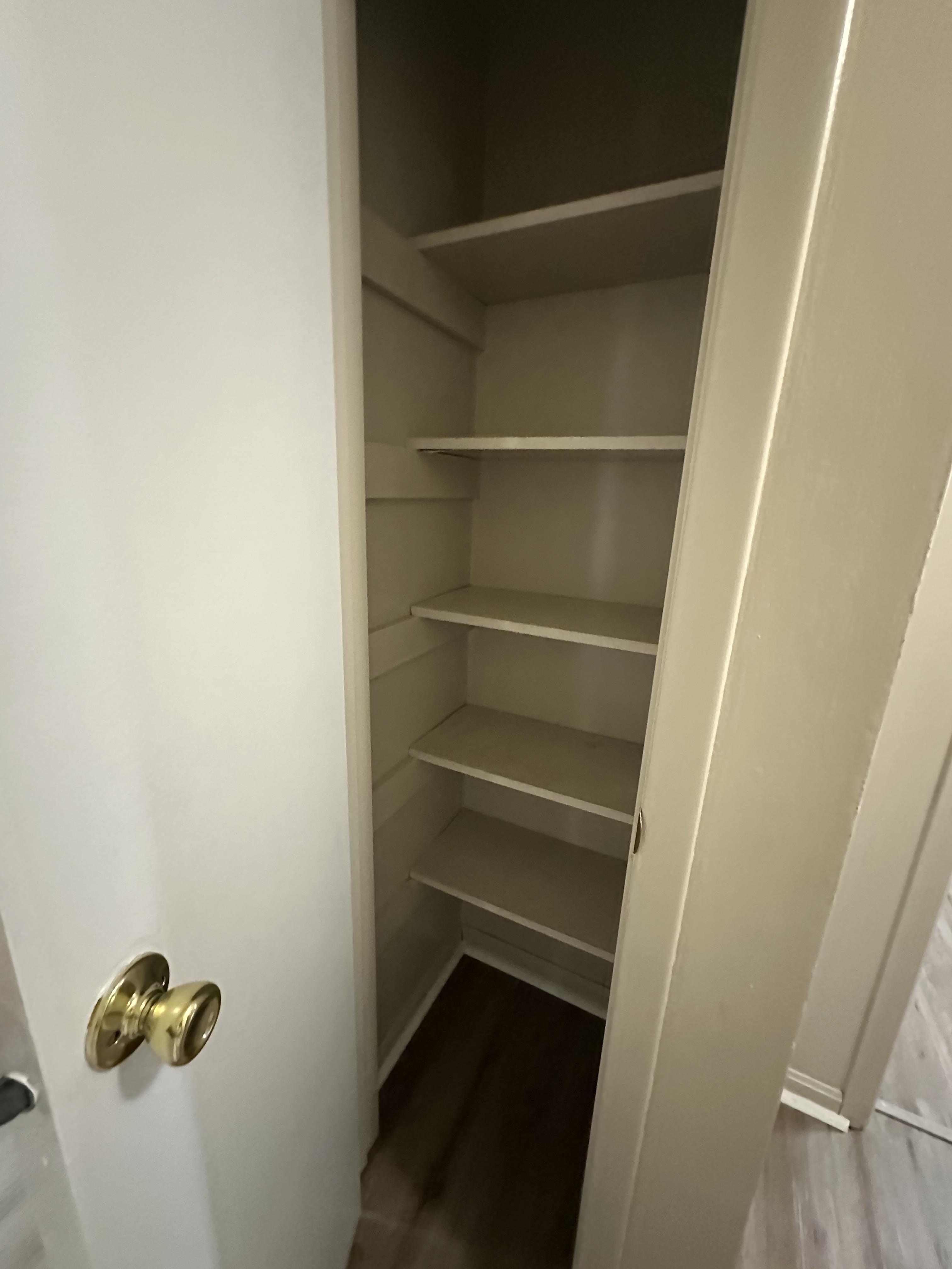 5476 Southgate Blvd unit 1 – photo 4