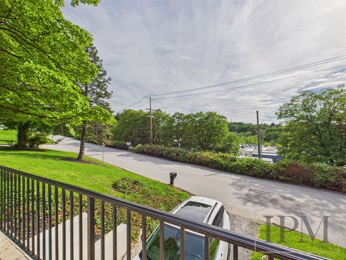 1371 Irving Rd – photo 5
