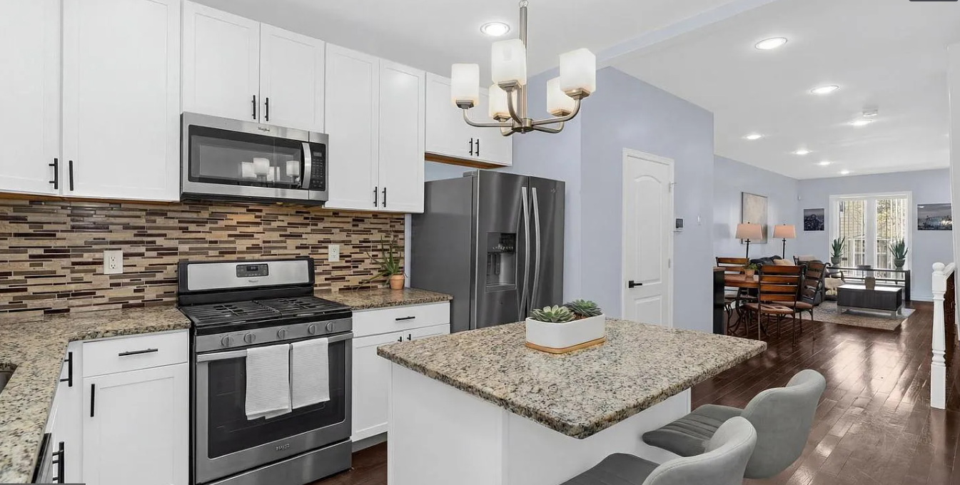 53 N Luzerne Ave – photo 3