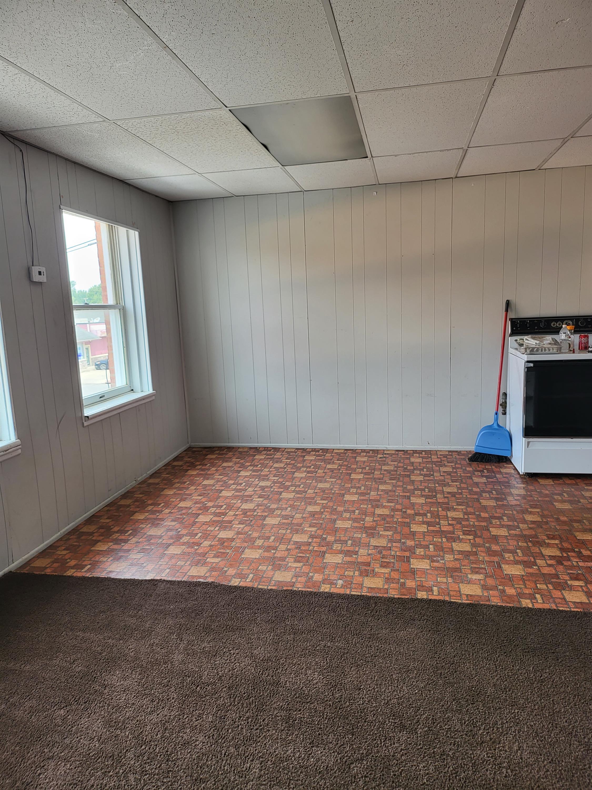 102 1/2 N Main St unit 5 – photo 2
