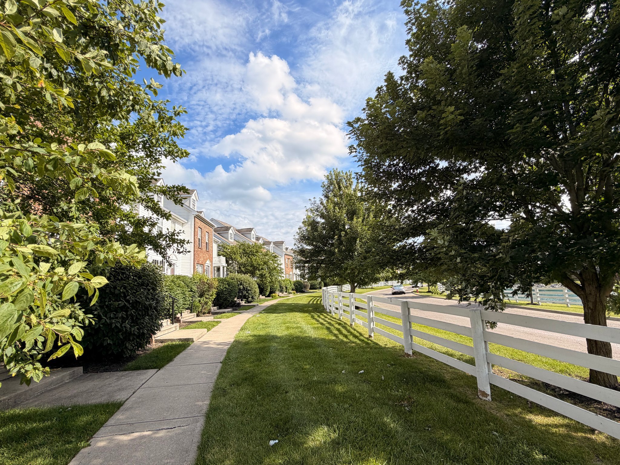1020 Hartford Village Blvd – photo 2