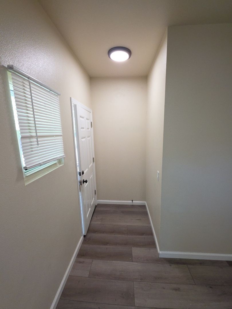 1125 N Main St unit Unit L – photo 1