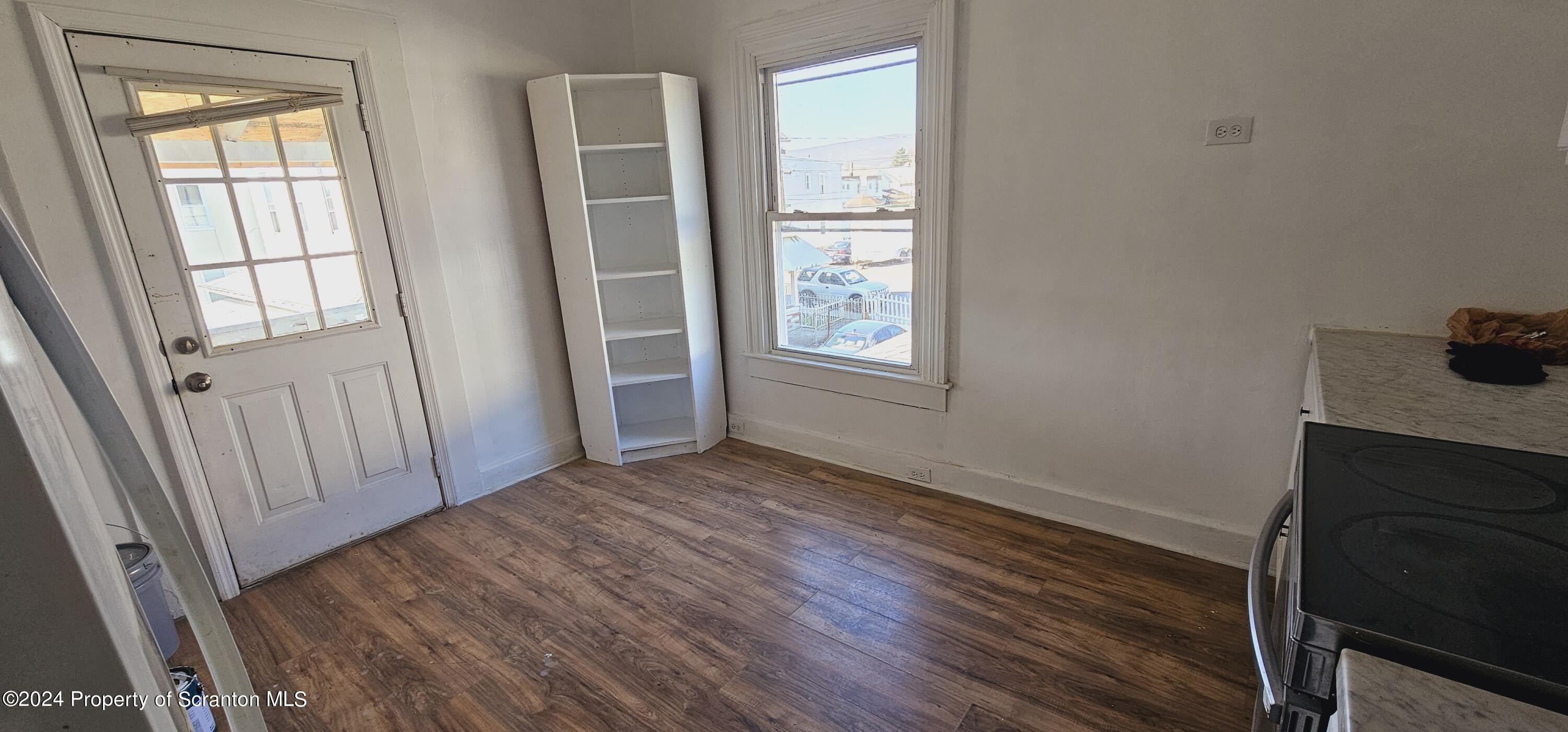 1319 Washburn St #2ND – photo 3
