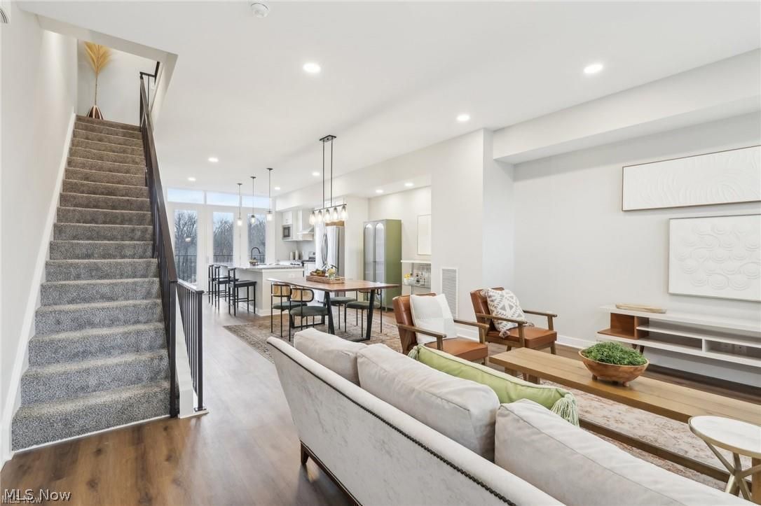 11218 N Park Pl – photo 5