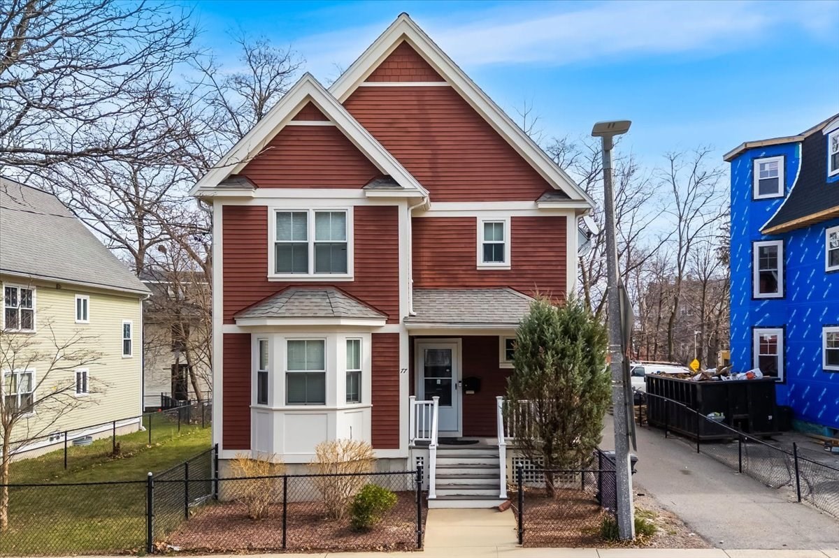 77 Cedar St – photo 2