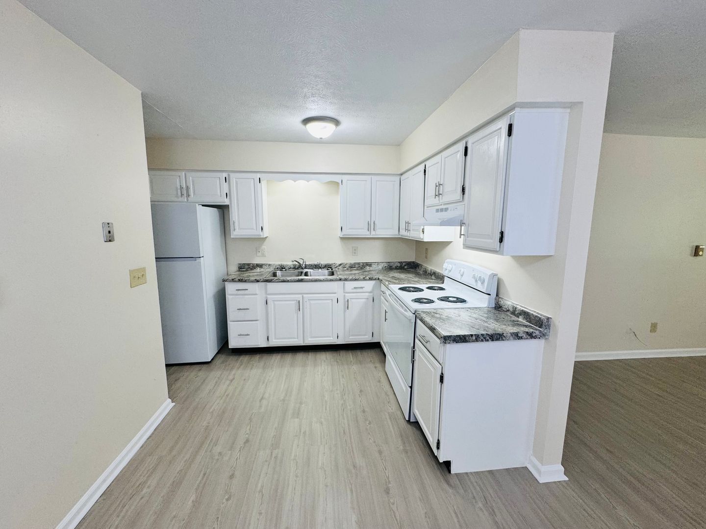 1408 Jackson Ln unit Unit 4 – photo 5