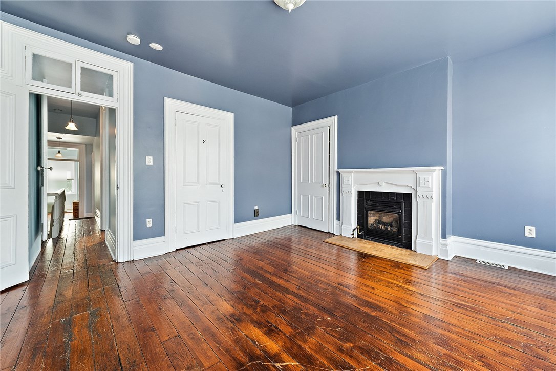 330 Main St – photo 4