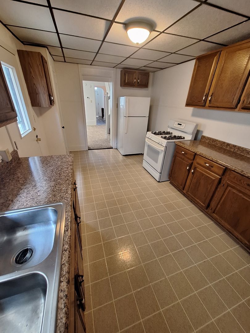 207 S Beaver St – photo 2