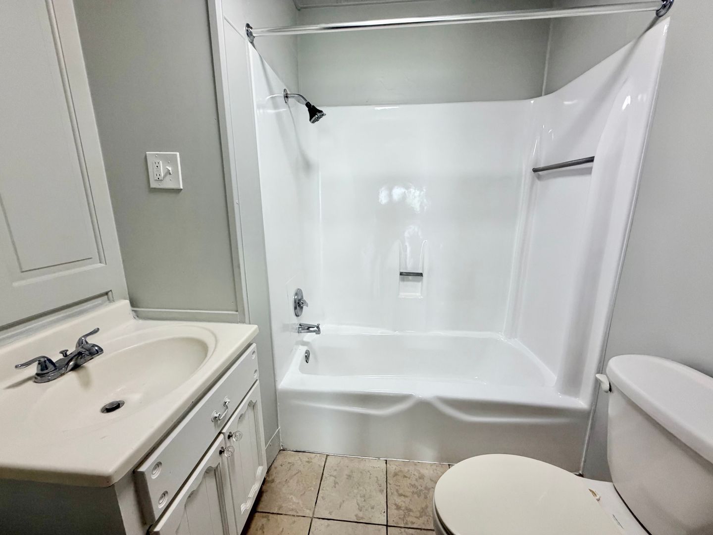 1748 Queen City Ave – photo 5