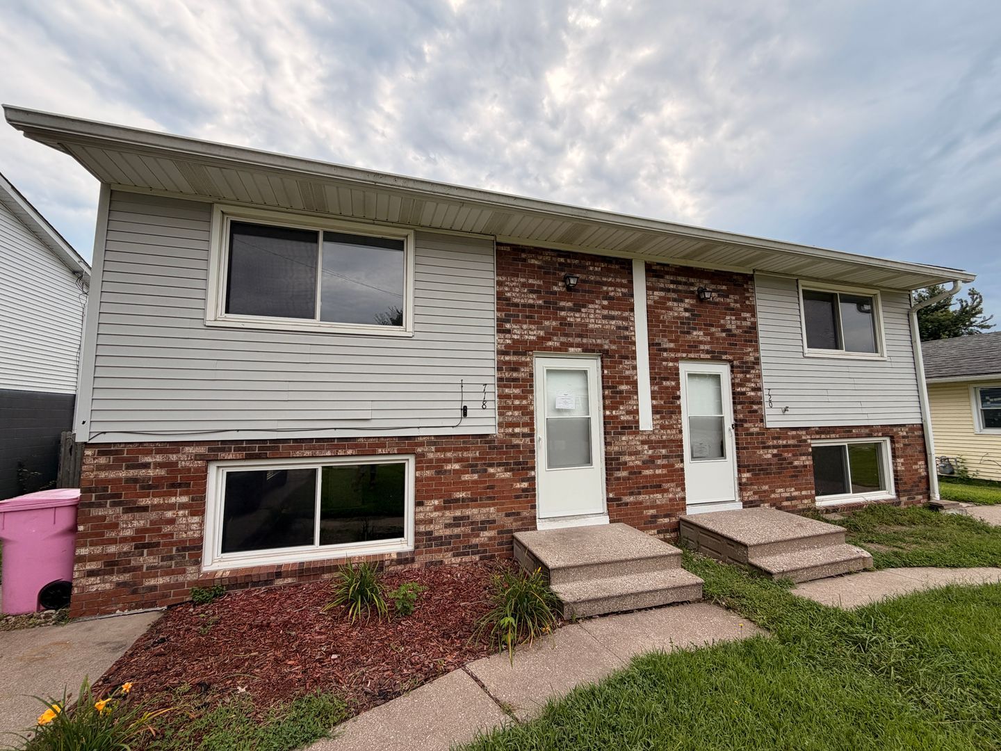 720 7th St unit 718 – photo 1